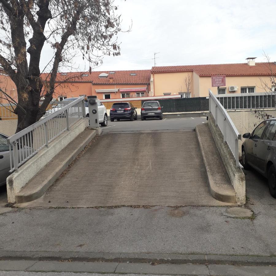Charmant Studio Avec Climatisation Et Parking Perpignan Exterior photo